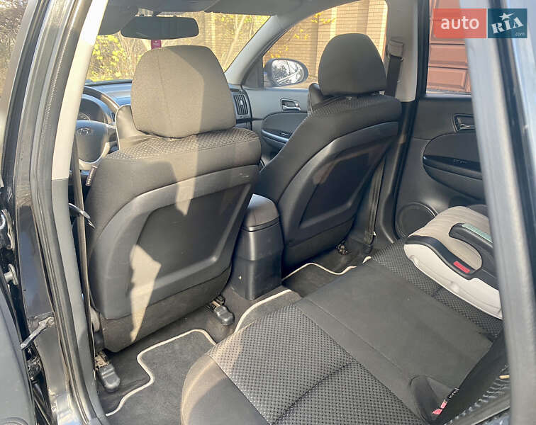 Універсал Hyundai i30 2008 в Харкові фото 15 Універсал Hyundai i30 2008 в Харкові