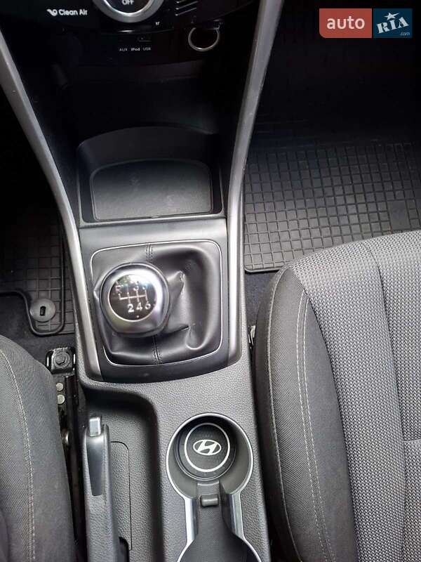 Хэтчбек Hyundai i30 2013 в Черкассах