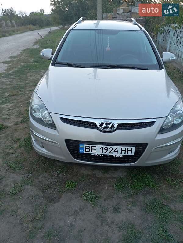 Універсал Hyundai i30 2009 в Радомишлі