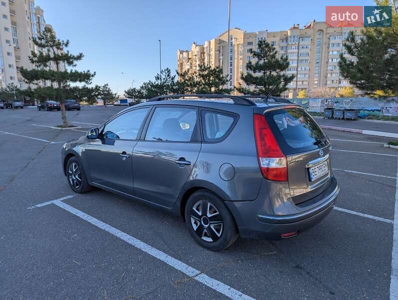 Універсал Hyundai i30 2008 в Миколаєві фото 3 Універсал Hyundai i30 2008 в Миколаєві