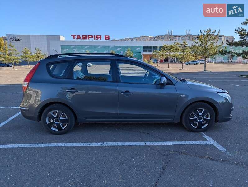 Універсал Hyundai i30 2008 в Миколаєві фото 6 Універсал Hyundai i30 2008 в Миколаєві