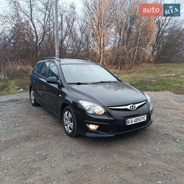 Универсал Hyundai i30 2011 в Броварах