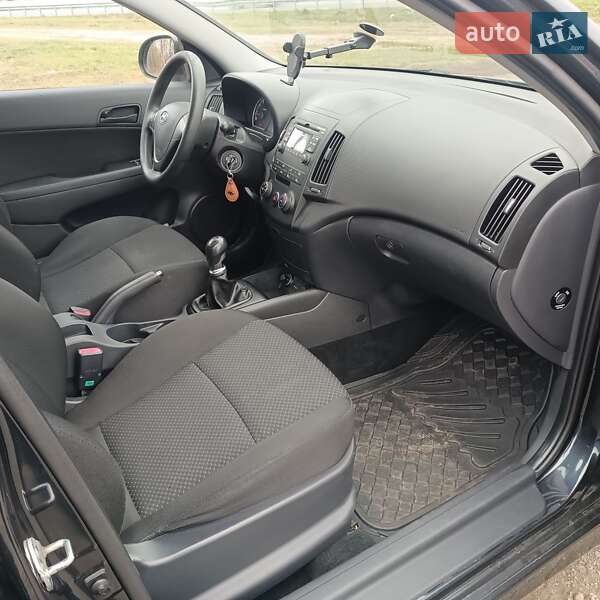 Универсал Hyundai i30 2011 в Броварах