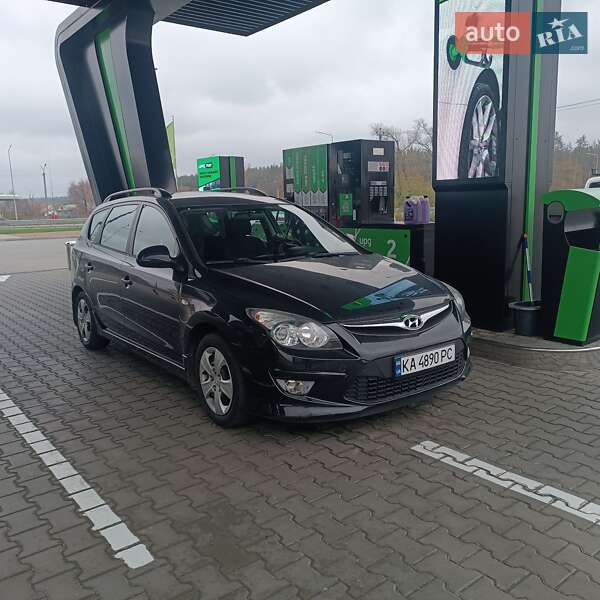 Универсал Hyundai i30 2011 в Броварах