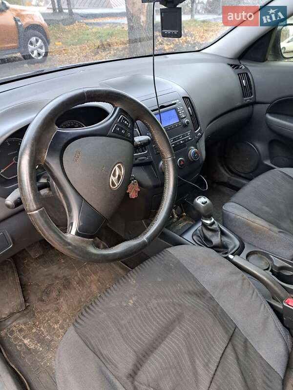 Универсал Hyundai i30 2011 в Новомосковске фото 7 Универсал Hyundai i30 2011 в Новомосковске