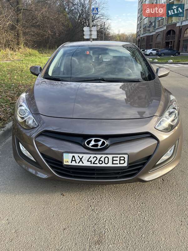 Хетчбек Hyundai i30 2013 в Харкові