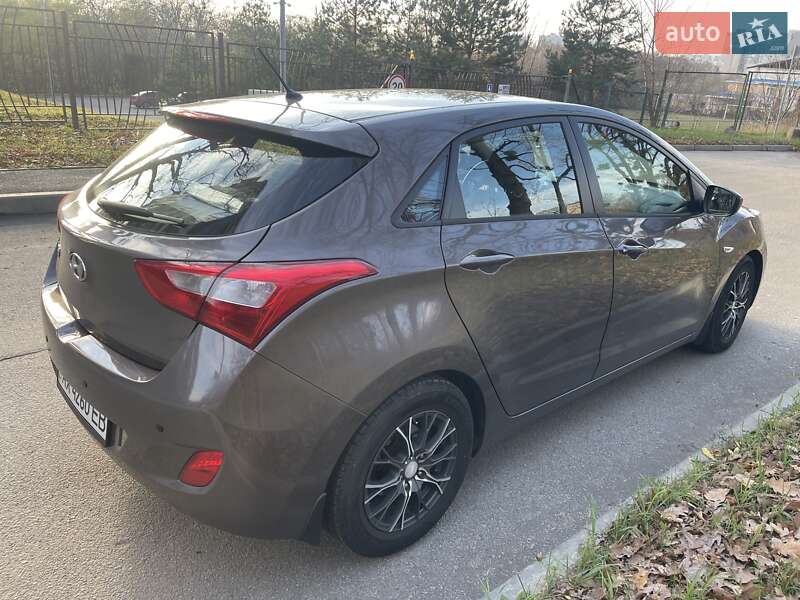 Хетчбек Hyundai i30 2013 в Харкові