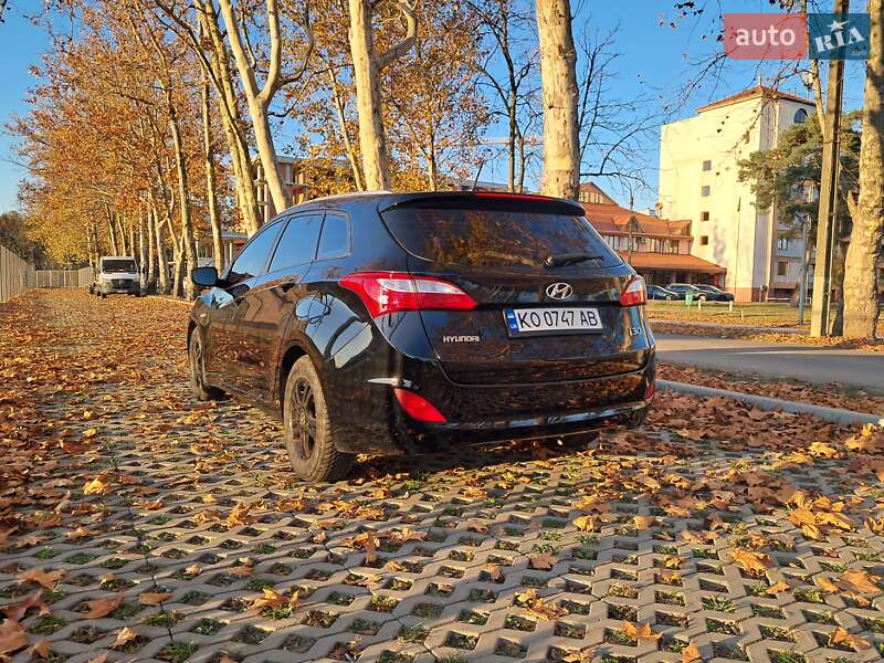 Универсал Hyundai i30 2014 в Мукачево
