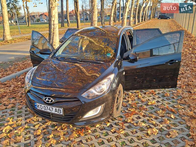 Универсал Hyundai i30 2014 в Мукачево