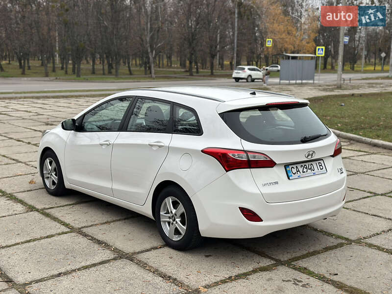 Универсал Hyundai i30 2013 в Харькове