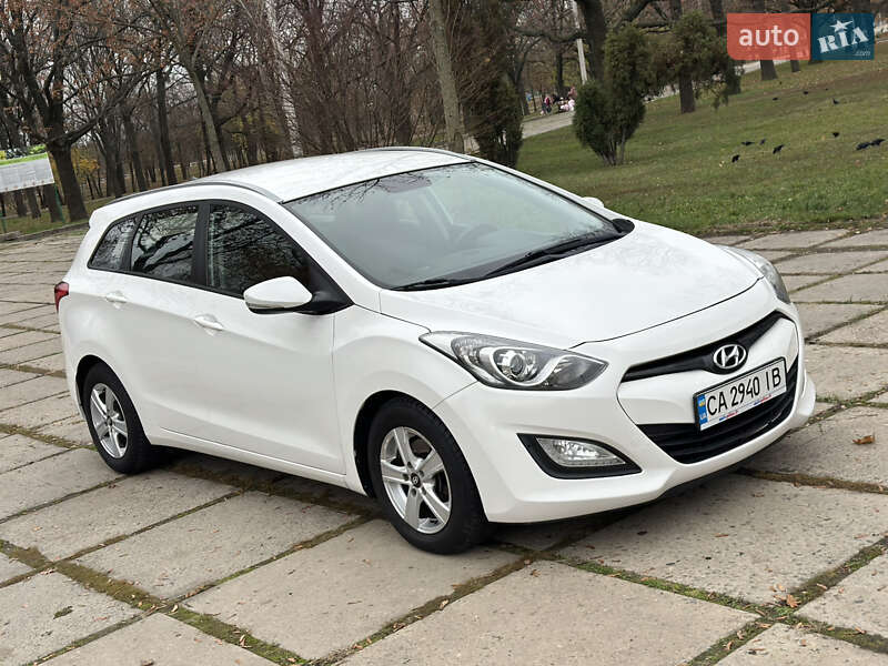 Универсал Hyundai i30 2013 в Харькове