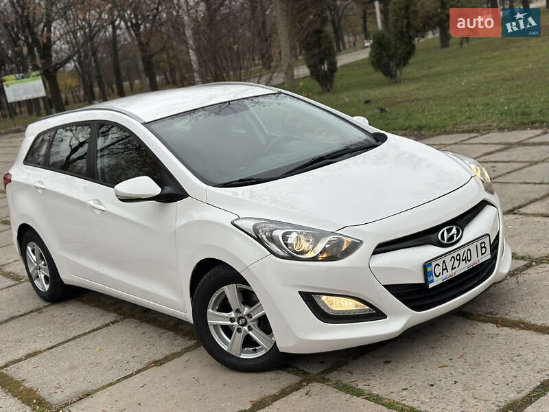 Универсал Hyundai i30 2013 в Харькове