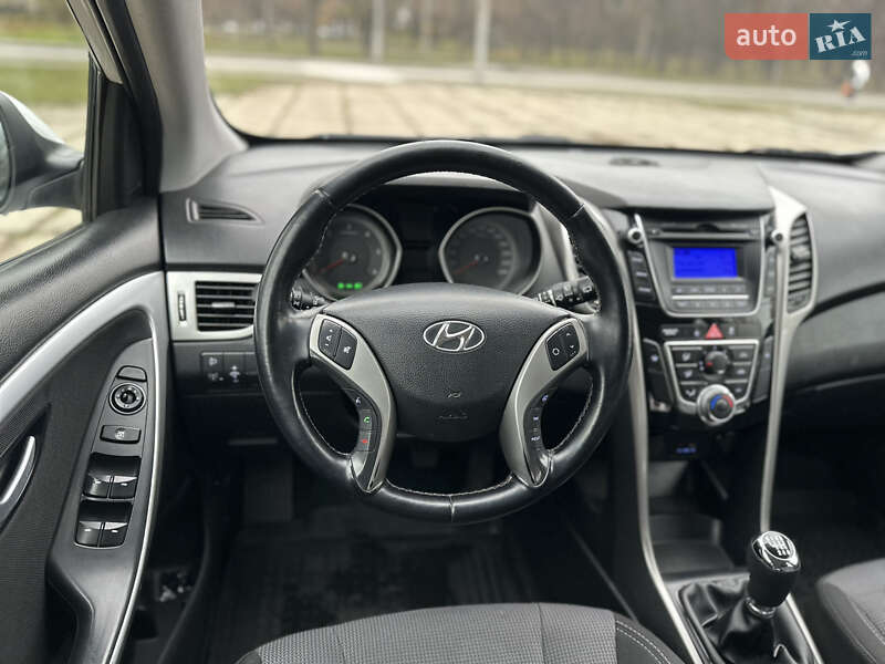 Универсал Hyundai i30 2013 в Харькове