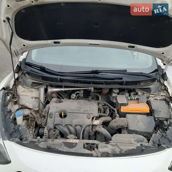 Хэтчбек Hyundai i30 2012 в Киеве фото 11 Хэтчбек Hyundai i30 2012 в Киеве