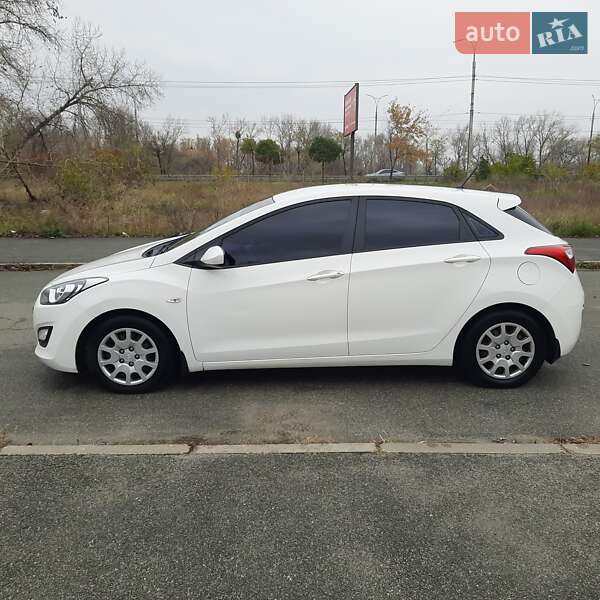 Хэтчбек Hyundai i30 2012 в Киеве фото 14 Хэтчбек Hyundai i30 2012 в Киеве