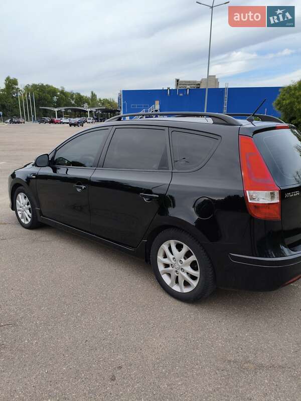 Универсал Hyundai i30 2011 в Николаеве фото 4 Универсал Hyundai i30 2011 в Николаеве