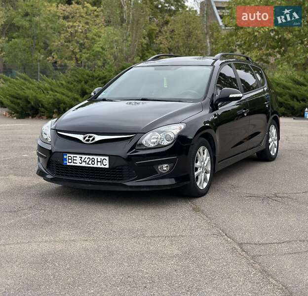 Универсал Hyundai i30 2011 в Николаеве фото 26 Универсал Hyundai i30 2011 в Николаеве