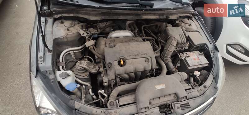 Хетчбек Hyundai i30 2010 в Києві фото 5 Хетчбек Hyundai i30 2010 в Києві