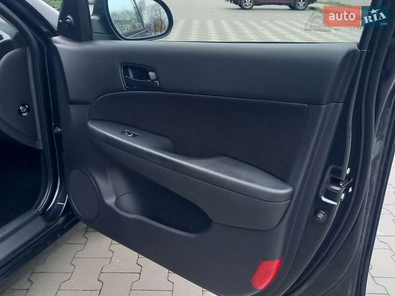 Универсал Hyundai i30 2009 в Белой Церкви