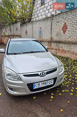 Хэтчбек Hyundai i30 2007 в Чернигове