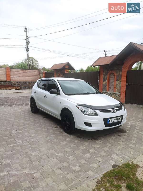 Хэтчбек Hyundai i30 2009 в Василькове фото 25 Хэтчбек Hyundai i30 2009 в Василькове