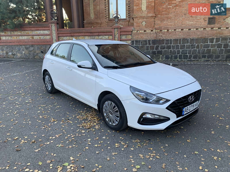 Хетчбек Hyundai i30 2020 в Вінниці фото 2 Хетчбек Hyundai i30 2020 в Вінниці