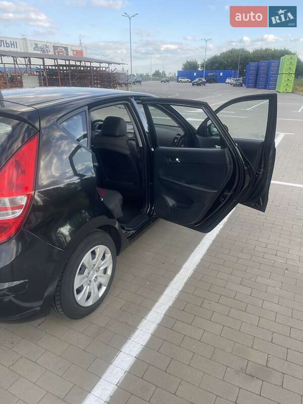Хэтчбек Hyundai i30 2008 в Борисполе