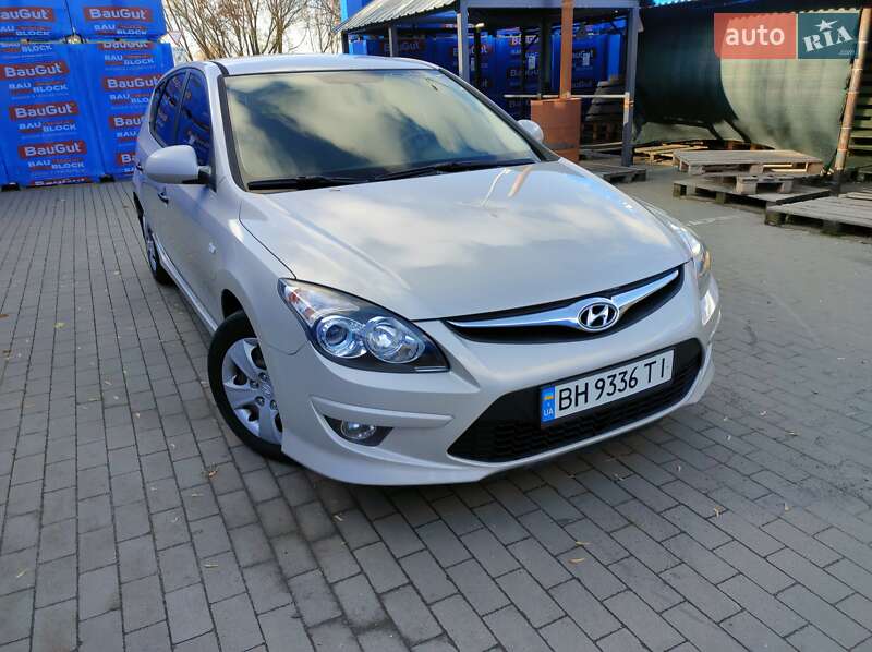 Хэтчбек Hyundai i30 2011 в Борисполе