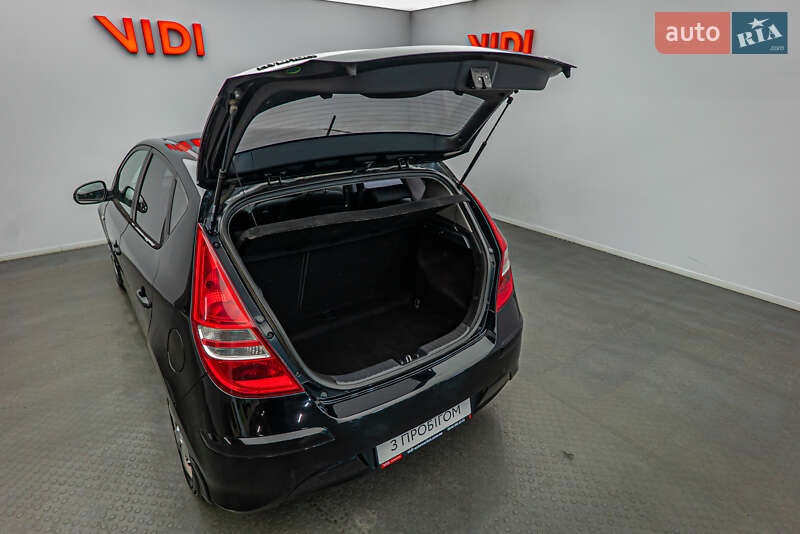 Хетчбек Hyundai i30 2011 в Києві фото 7 Хетчбек Hyundai i30 2011 в Києві