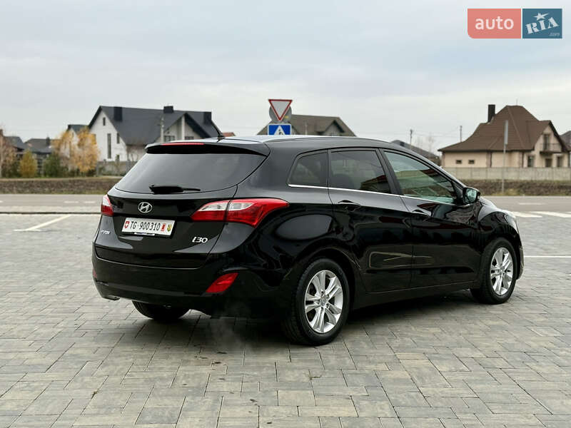 Універсал Hyundai i30 2012 в Луцьку фото 3 Універсал Hyundai i30 2012 в Луцьку