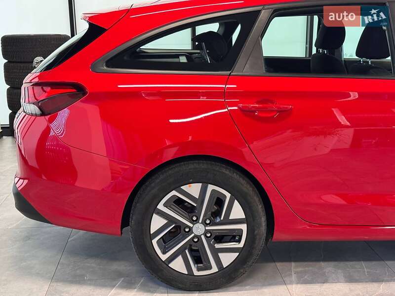 Универсал Hyundai i30 2019 в Львове