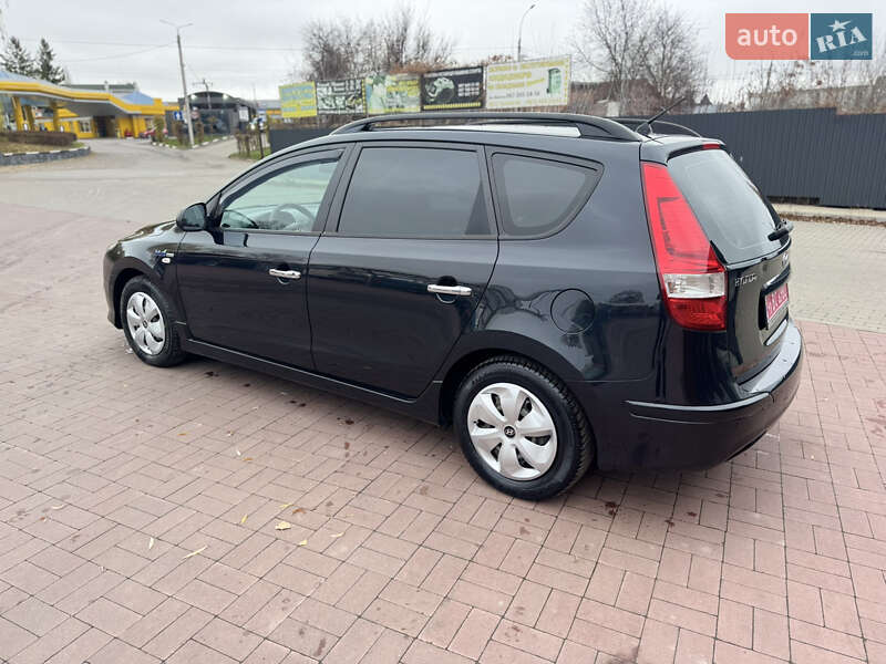 Універсал Hyundai i30 2010 в Рівному фото 5 Універсал Hyundai i30 2010 в Рівному