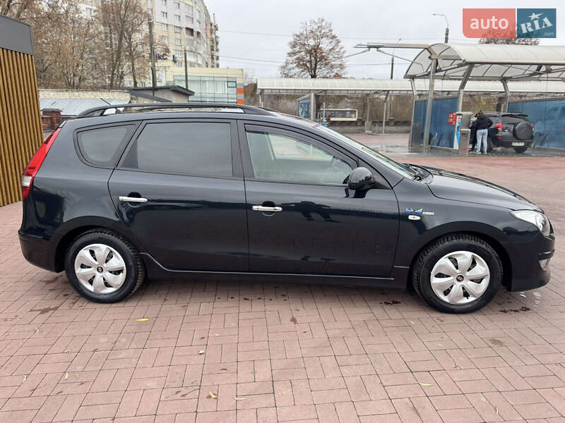 Універсал Hyundai i30 2010 в Рівному фото 12 Універсал Hyundai i30 2010 в Рівному