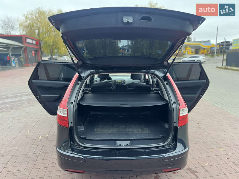 Універсал Hyundai i30 2010 в Рівному фото 18 Універсал Hyundai i30 2010 в Рівному