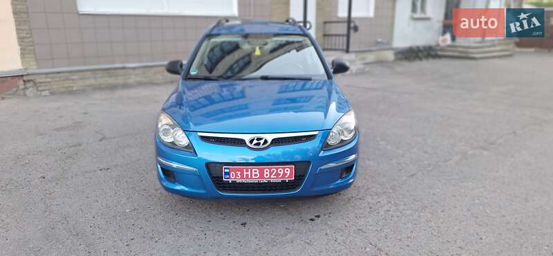 Универсал Hyundai i30 2010 в Нежине