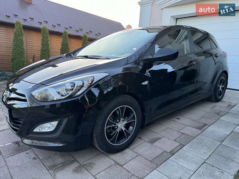 Хэтчбек Hyundai i30 2013 в Немирове