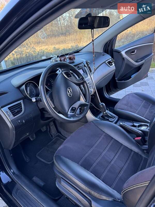 Хэтчбек Hyundai i30 2013 в Немирове