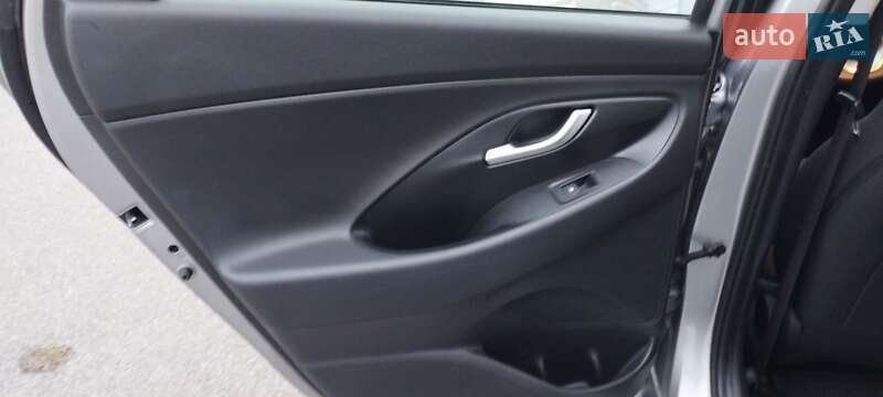 Хэтчбек Hyundai i30 2021 в Киеве