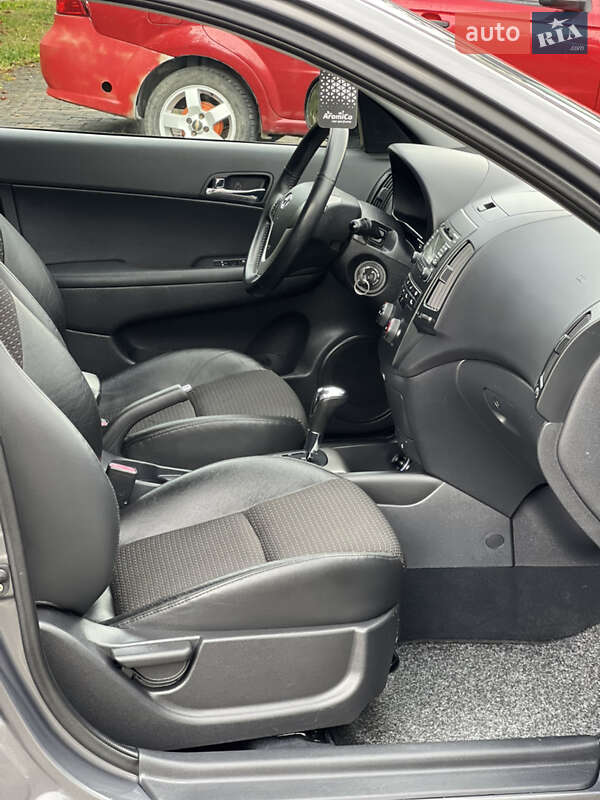 Хетчбек Hyundai i30 2008 в Івано-Франківську