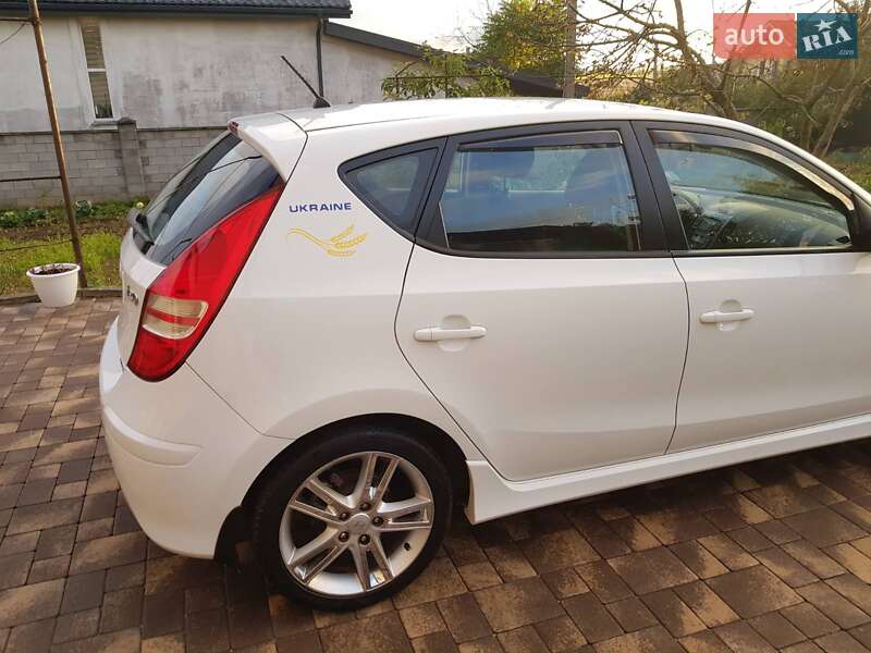 Хетчбек Hyundai i30 2009 в Рівному фото 4 Хетчбек Hyundai i30 2009 в Рівному