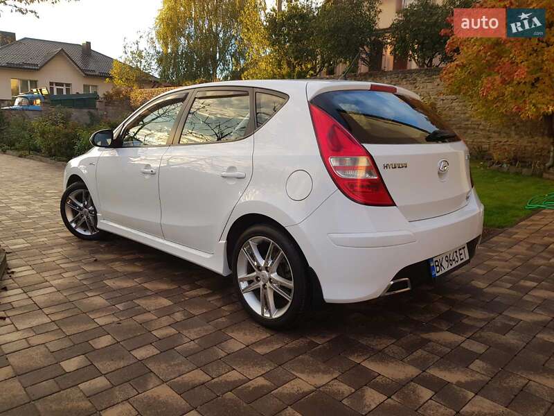 Хетчбек Hyundai i30 2009 в Рівному фото 7 Хетчбек Hyundai i30 2009 в Рівному