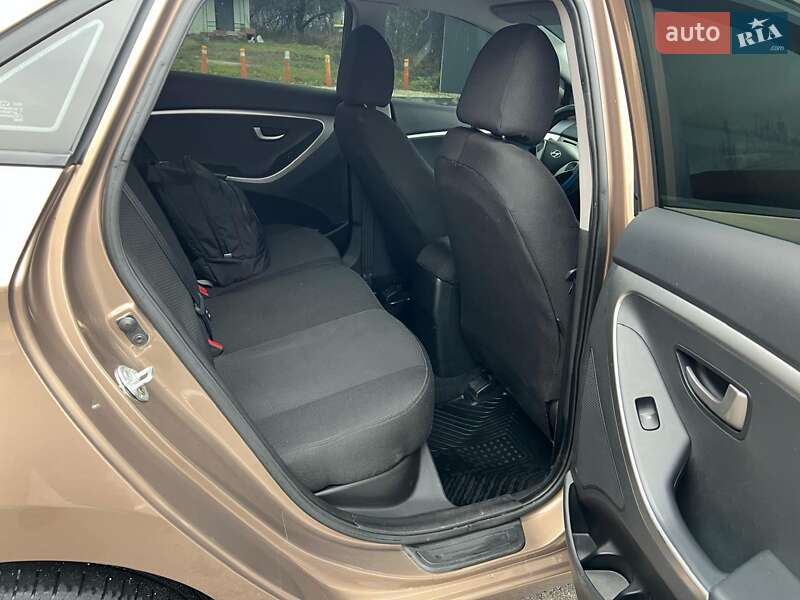 Хэтчбек Hyundai i30 2013 в Харькове