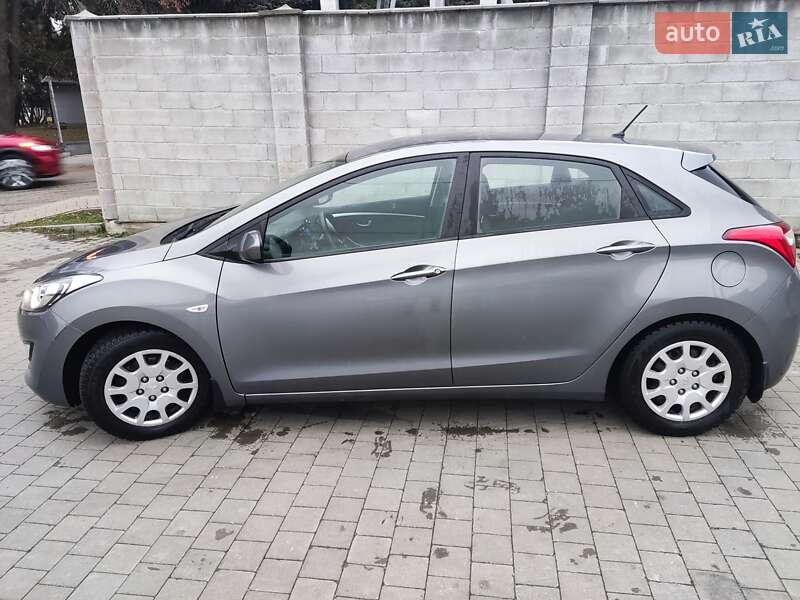 Хэтчбек Hyundai i30 2014 в Львове