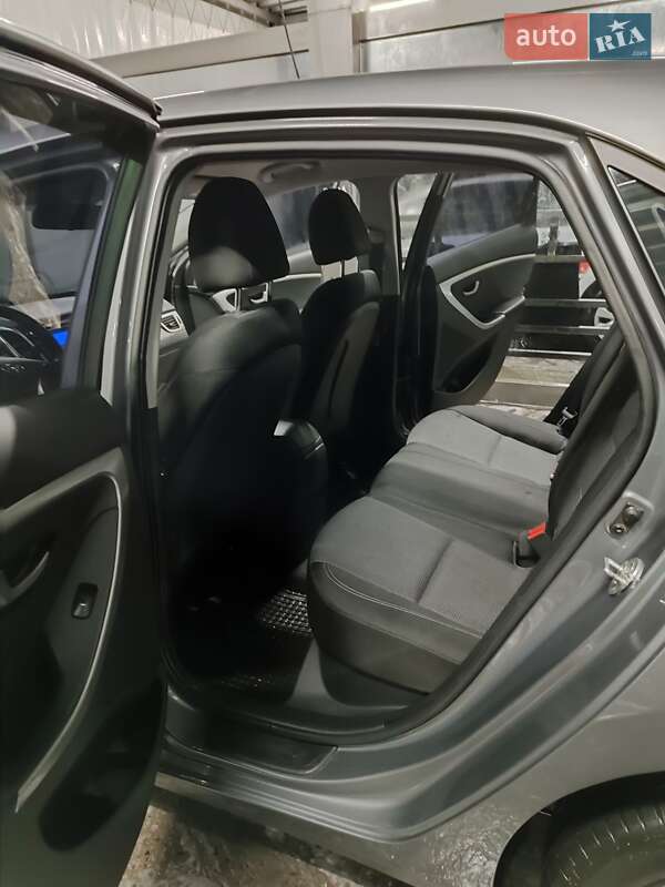 Хэтчбек Hyundai i30 2013 в Харькове фото 10 Хэтчбек Hyundai i30 2013 в Харькове