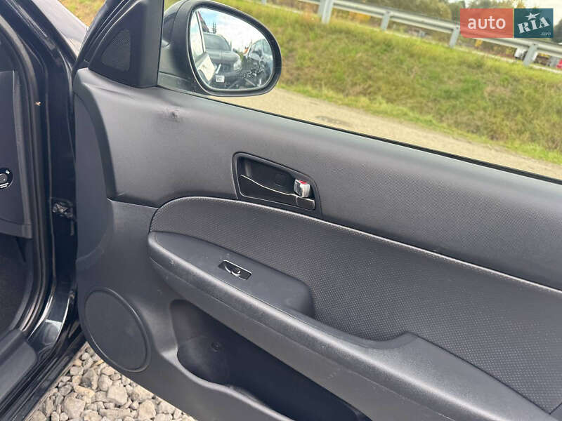 Універсал Hyundai i30 2009 в Стрию фото 33 Універсал Hyundai i30 2009 в Стрию