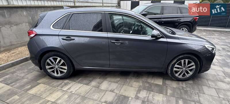 Хэтчбек Hyundai i30 2019 в Житомире фото 4 Хэтчбек Hyundai i30 2019 в Житомире