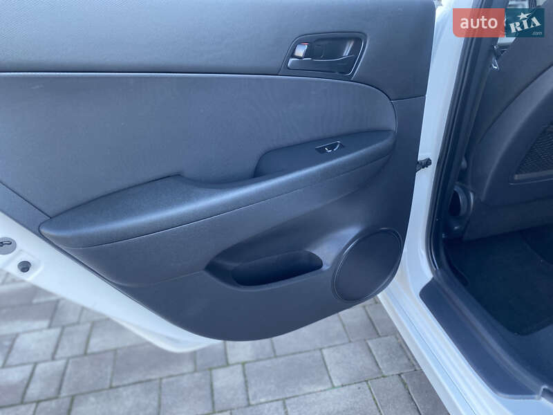 Хэтчбек Hyundai i30 2011 в Виннице фото 14 Хэтчбек Hyundai i30 2011 в Виннице