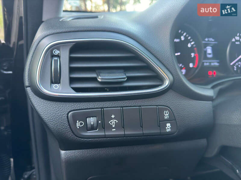 Хетчбек Hyundai i30 2019 в Києві