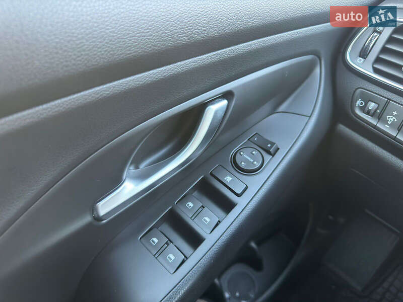 Хетчбек Hyundai i30 2019 в Києві