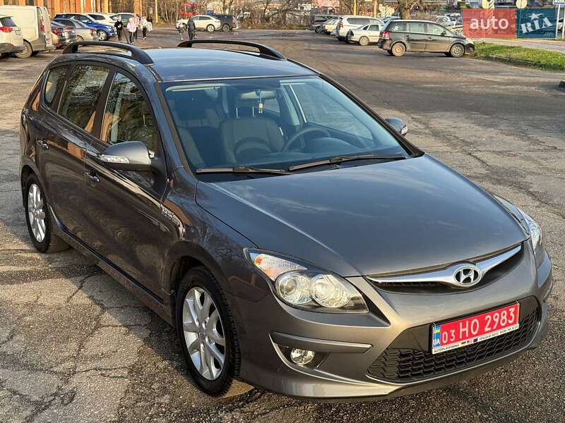 Универсал Hyundai i30 2010 в Кропивницком